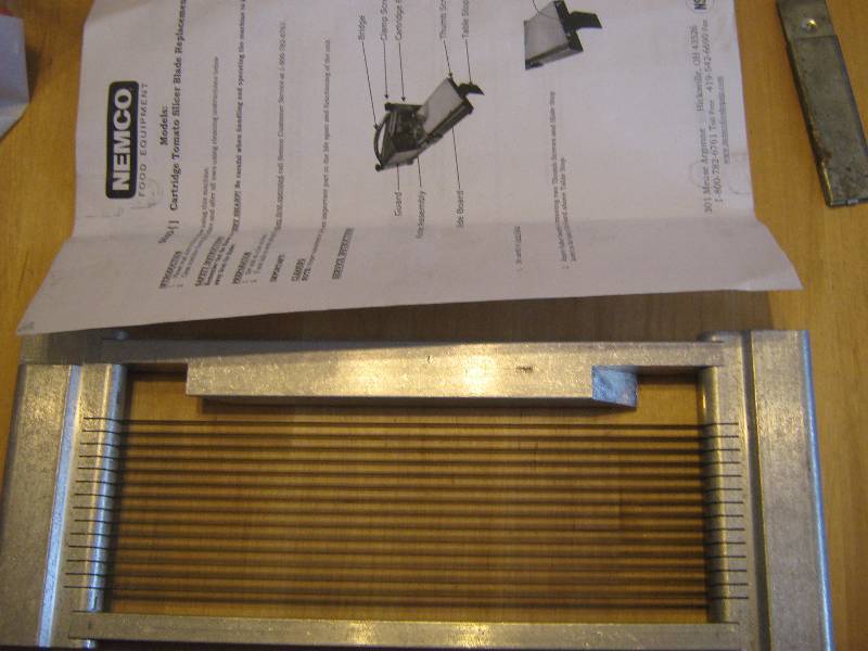 lot 3212 image: Nemco 56600 tomato slicer blades replacement cartridge
