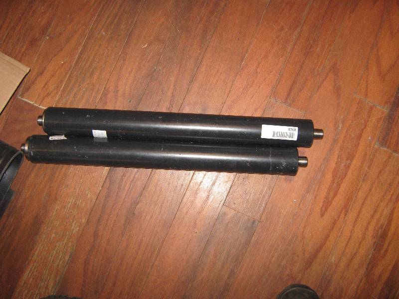 lot 3268 image: 2 count lot 20 conveyor rollers 2-18 dia 34 pin diameter