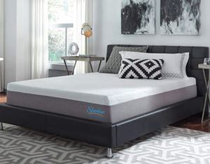 lot 2007 image: Slumber Solutions 12-inch Gel Memory Foam Choose Your Comfort Medium, Full Mattress- Retail$389.99