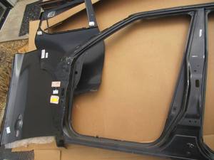 lot 4101 image: Lot of Nissan Body Parts