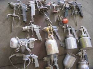 lot 4089 image: Lot of Binks and Devilbiss Spray guns