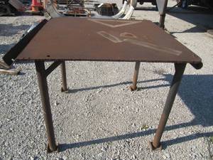 lot 4005 image: EXTRA HEAVY DUTY WELDING TABLE 38 H X 4 L X 4 W With 4 Pipe Holder