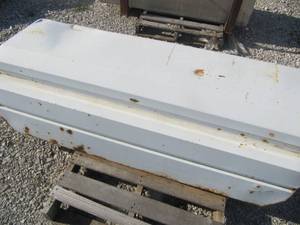 lot 4007 image: TRUCK UTILITY TOOL BOX NO KEYS