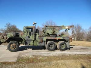 lot 1520 image: AM General M816 Military 6x6 Wrecker