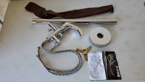 lot 25400 image: Sanitary Wares Floor Standing Waterfall Faucet - Missing shower head