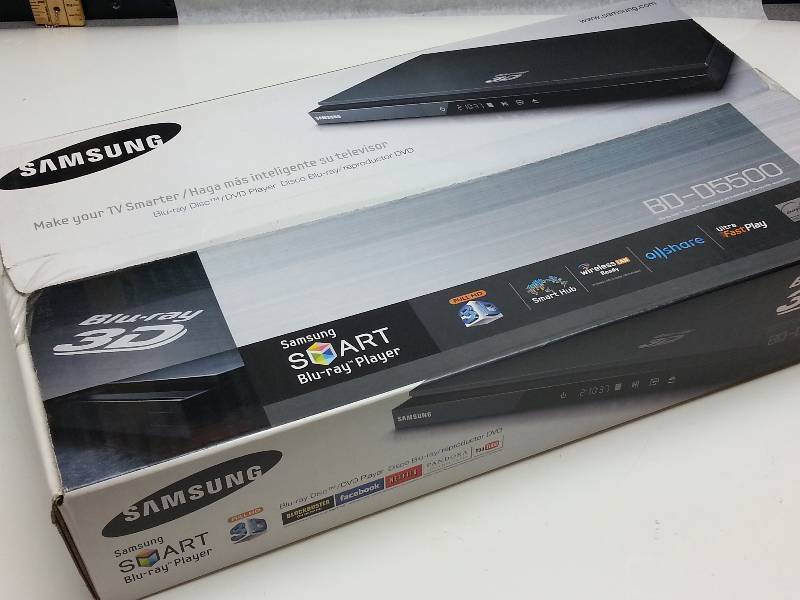 lot 1354 image: NEW and FACTORY SEALED Samsung BD-D5500 3D Blu-ray Disc Player (Black) WiFi ready and with multi format disc playback