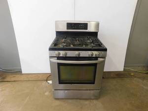 lot 4757 image: LG Residential Gas Stove & Oven