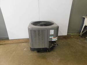 lot 4758 image: Rheem AC Unit