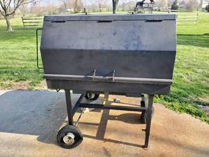 lot 35512 image: The Good One Wood Smoker Model The Rodeo