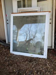 lot 35525 image: 49in x 55in Stationary Window