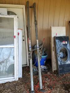 lot 35531 image: (2) Proctor Wall Jacks