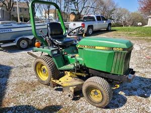 lot 35534 image: 1987 John Deere 655 Lawn Mower