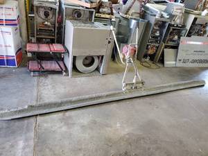 lot 35537 image: 12ft Long Vibra Screed