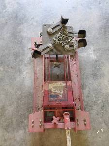 lot 35550 image: Transmission Jack