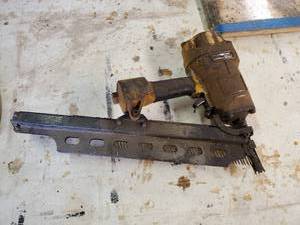 lot 35555 image: Bostitch Framing Nail Gun