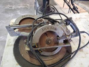 lot 35562 image: (2) Skilsaws 7 14in