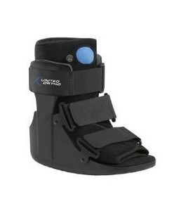 lot 23666 image: United Ortho Short Air Cam Walker Fracture Boot, Small, Black
