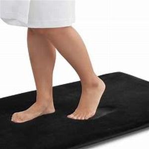lot 23640 image: Genteele Memory Foam Bath Mat Non Slip Absorbent And Best Super Cozy Velvet Rug