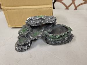 lot 23908 image: Aquarium Piece