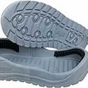 lot 23797 image: Tidy Trax J Hands Free Shoe Covers , Size J