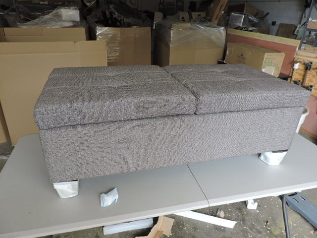 lot 1231 image: STORAGE BENCH
