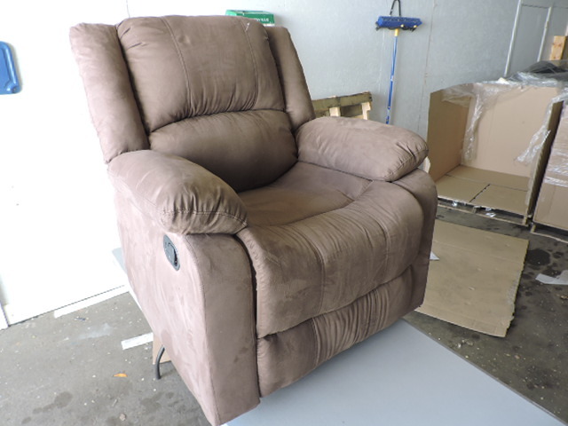 lot 1240 image: RECLINER