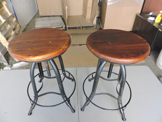 lot 1248 image: (2) BAR STOOLS