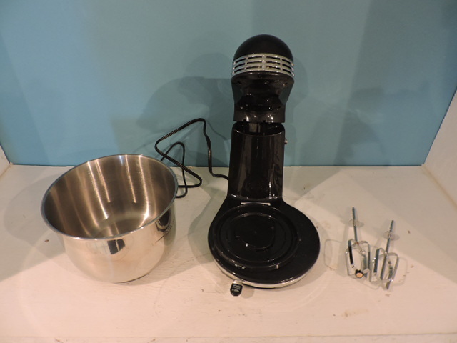 lot 1295 image: MIXER