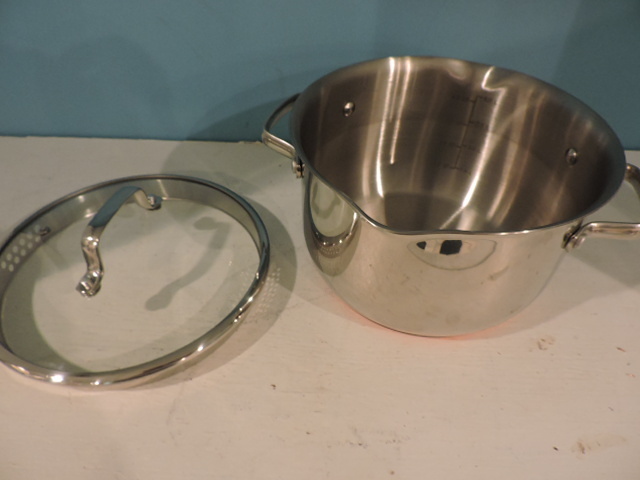 lot 1297 image: CASSEROLE WITH STRAINER LID