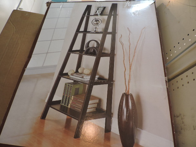 lot 1180 image: 5 TIER SHELF