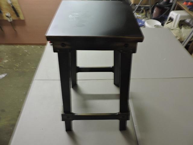 lot 1315 image: STOOL