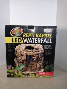 lot 1008 image: Zoo Med Repti-rapids Led Waterfall Large Rock