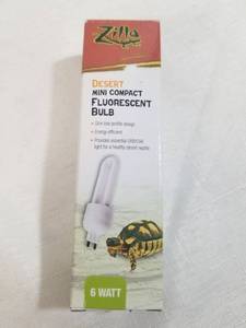 lot 1218 image: Zilla Mini Compact Fluorescent Bulb Tropical