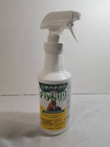 lot 1247 image: Durvet Durvet Fly Rid Plus, 32 oz