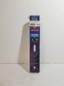 lot 1258 image: Coralife 08624 T5 Actinic Lamp, 6-Watt