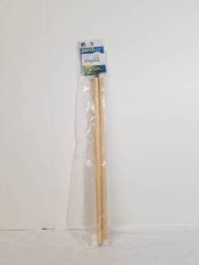 lot 1282 image: Prevue Pet Products 2-Pack Birdie Basics Wood Bird Perch, 38 by 14-Inch