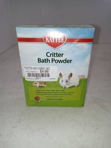 lot 1445 image: Kaytee Small Animal Critter Bath Powder, 14 Oz