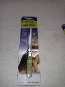 lot 1447 image: Safari Dog Nail File