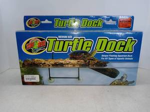 lot 1483 image: Zoo Med Turtle Dock for 15 Gallon Tanks, Medium