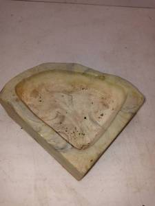 lot 1530 image: Small Corner Rock Dish