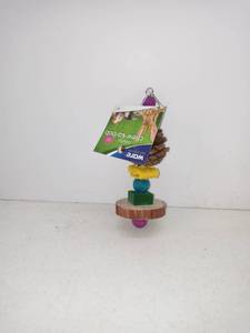 lot 1567 image: WARE Carnival Crops Chew Ka-bob for Small Animals, 2.25 W X 6.5 H ()