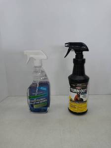 lot 1600 image: Lot Of 2 Pet Or Animal Related Sprays