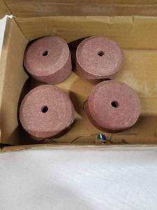 lot 2039 image: Lixit Bulk Trace Mineral Lick - 4 Piece.