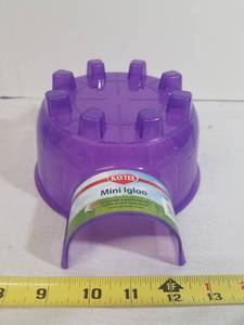 lot 2094 image: Kaytee Mini Igloo. Purple.
