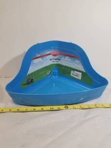 lot 2099 image: Kaytee Hi-Corner Litter Pan. Blue