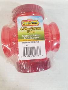 lot 2109 image: CRITTER TRAIL FUN-NEL TUBE 4-WAY RED