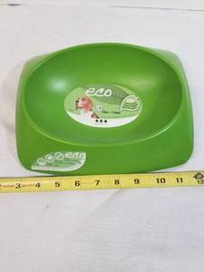 lot 2136 image: Van Ness EC3-G Medium ECO Pet Bowl, Leaf Green
