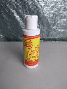 lot 3024 image: Grannicks Bitter Apple Taste Deterrent For Dogs 4 Fluid Oz