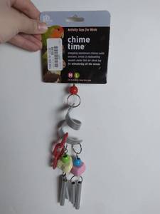 lot 3051 image: Prevue Pet Products Chime Time Bird Toy, MediumLarge Birds, Cyclone