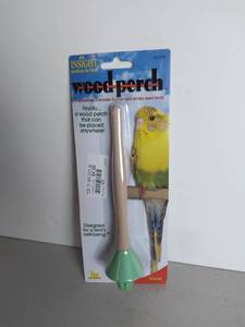 lot 3078 image: JW Pet Company Insight Wood Perch Bird Accessory, Small